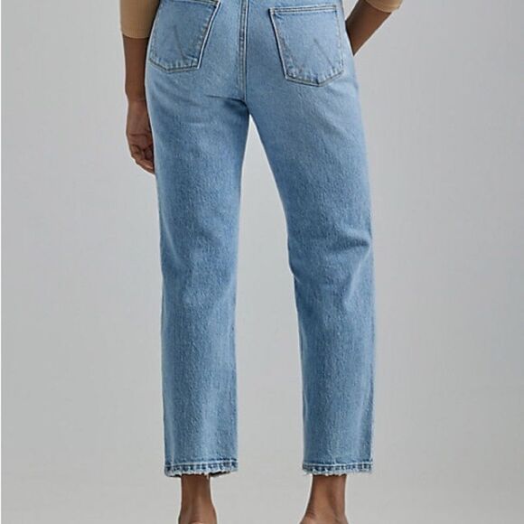 Nwt Wrangler high rise rodeo straight crop distressed size 4 - Picture 4 of 12